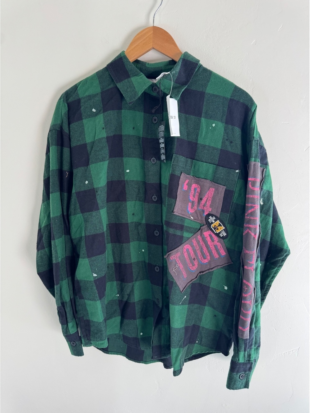Forever 21 Green Buffalo Plaid Distressed Patch Flannel Shirt Size S NWT